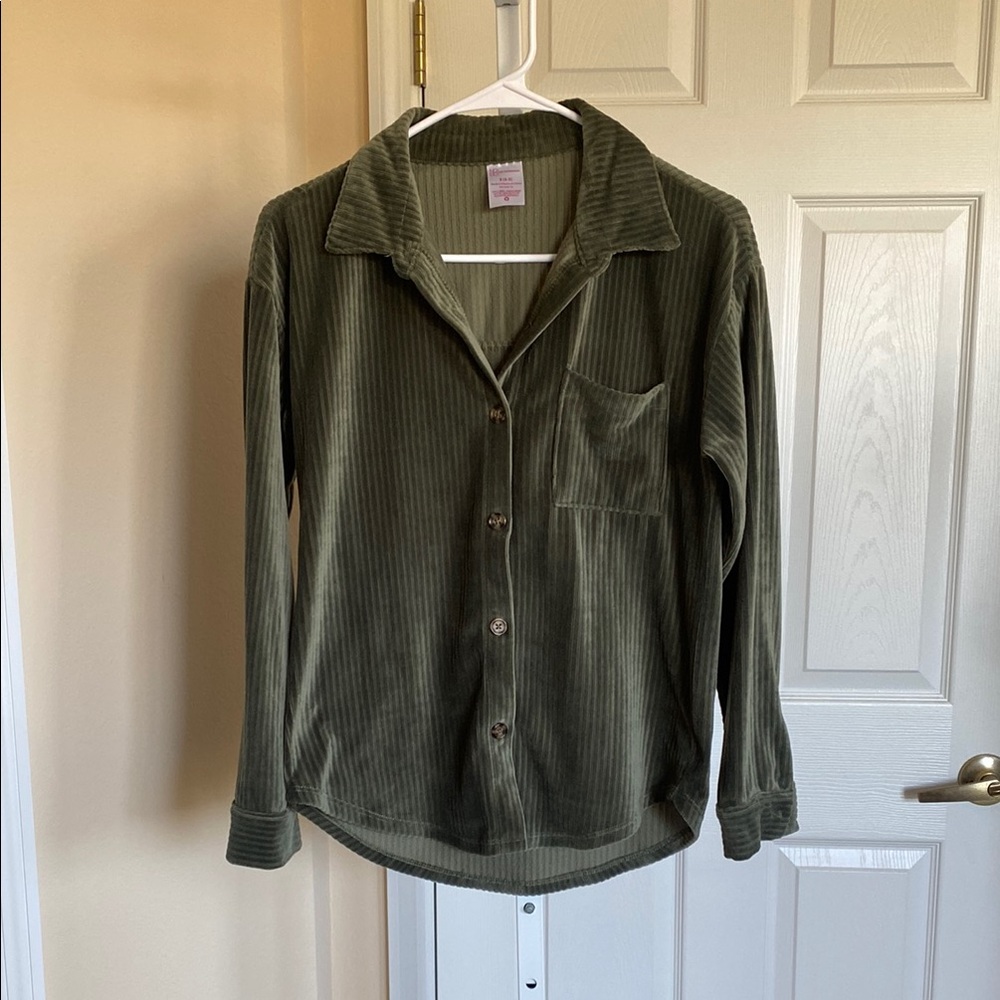 No Boundaries Green Button Down Shirt Jacket with Long Sleeves
